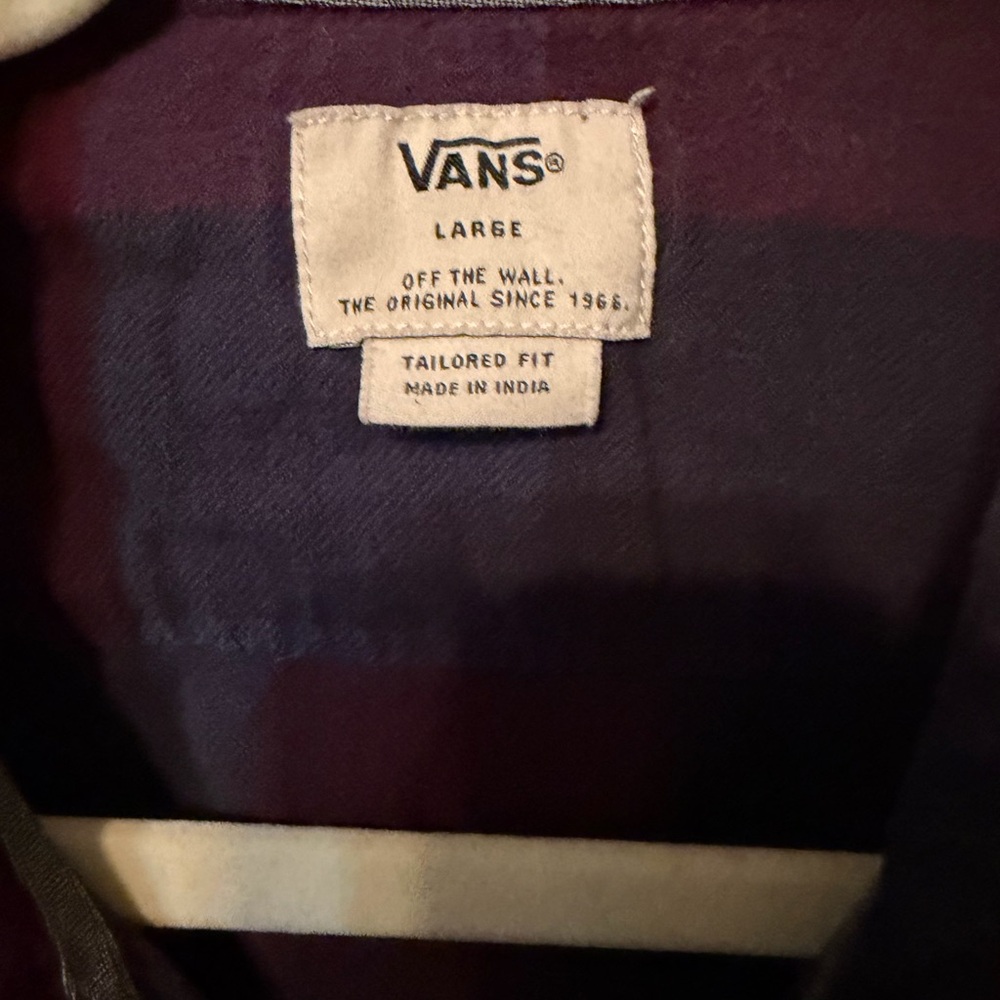 2 Vans Flannel button downs - Picture 6 of 6